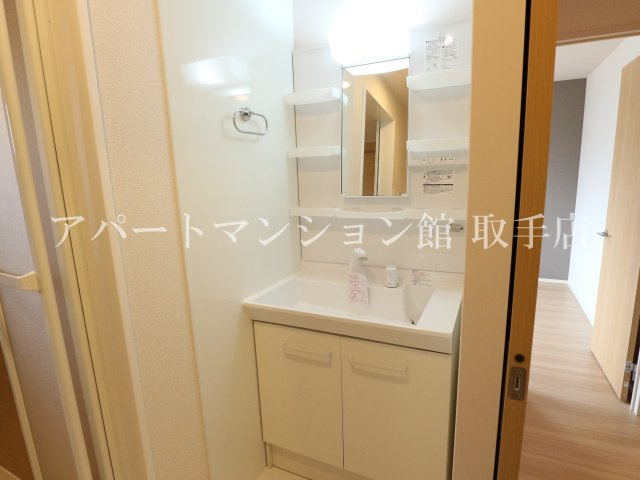 Herencia(エレンシア)の独立洗面台