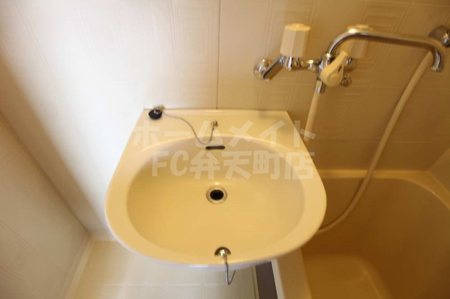 【洗面所】 | コンパクトで使いやすい洗面所