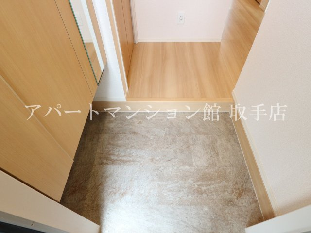 Herencia(エレンシア)の玄関