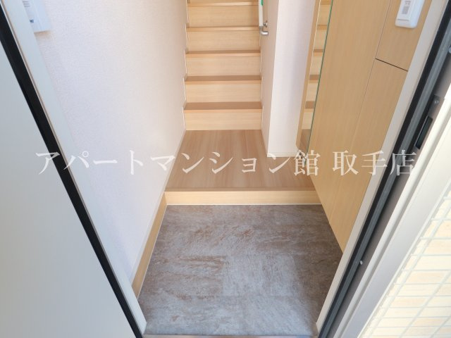 Herencia(エレンシア)の玄関