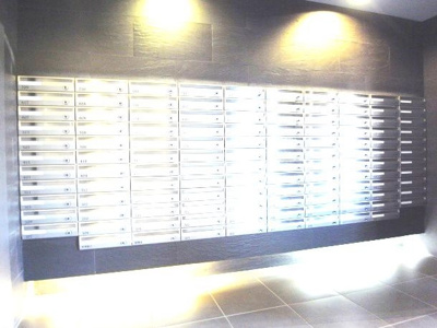 【エントランス】 | フェニックスシンヨコハマエオール | フェニックス新横濱エオール：集合ポスト