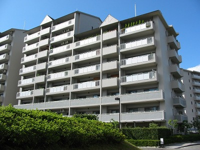 ディアコルモ武庫が丘Ｃ棟の外観