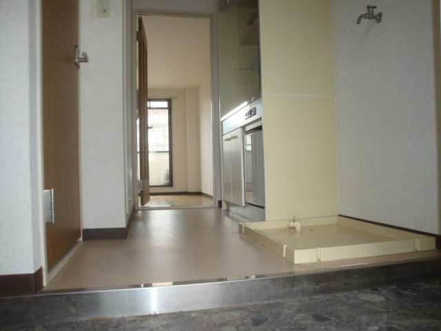 パレスオリーブの玄関