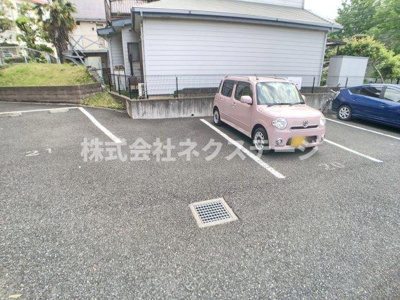 【駐車場】 | ヴィラ　エスポワール