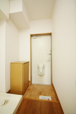 プランドールハイツの玄関