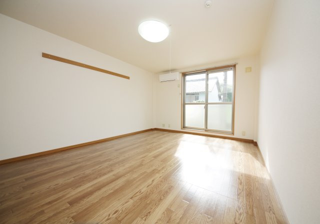 プランドールハイツの居間・リビング