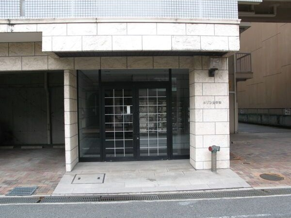 【エントランス】 | メゾン太平洋