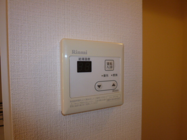 マーチ　Ｂの設備