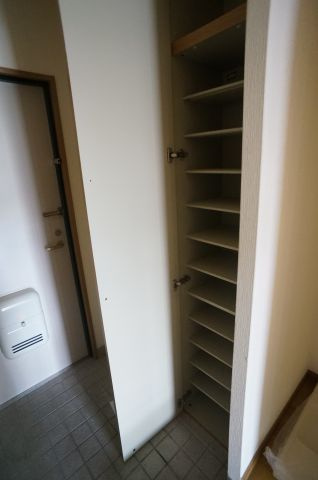 ユニハイムのその他|靴箱もたくさん入ります