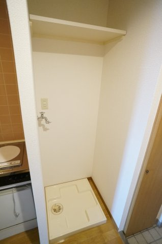 ユニハイムの設備|室内洗濯機置き場です