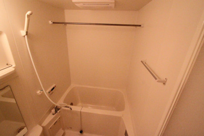 【浴室】 | パティオ　リッチモンドＷ | きれいなお風呂です