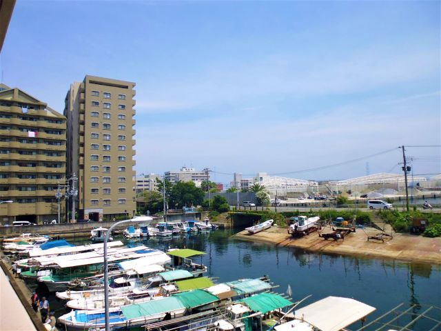 ポコアポコ明石鍛治屋町三番館の展望