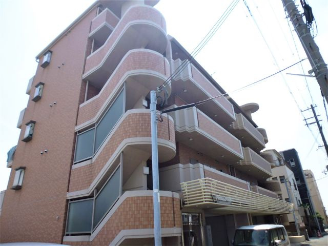 ポコアポコ明石鍛治屋町三番館の外観