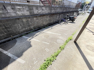 【その他共用部分】 | 敷地内に駐輪場を完備しています！自転車やバイクがあれば通勤・通学・お買い物にも便利です☆