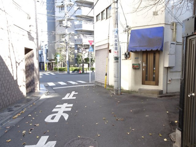 【周辺】 | 根岸４丁目アパート | 根岸４丁目アパート　物件前