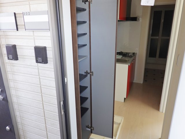 グリシーナ新小岩の玄関