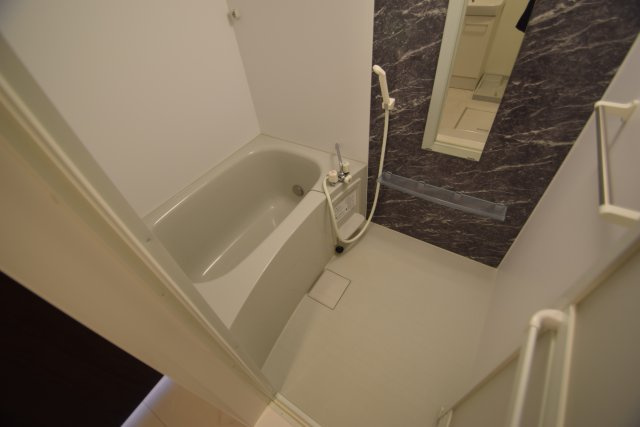 クレアシオンの浴室|201号室の写真です。