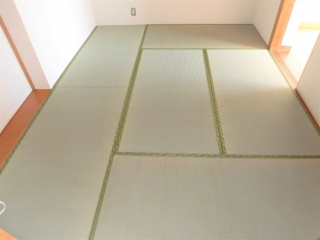 プレアール大垣東前の和室