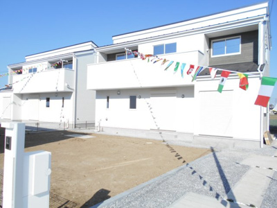 【外観】 | 鴻巣市　屈巣18-1　全3棟　3号棟　91坪　らすと2棟 | 外はこのようになっています。らすと2棟。内覧して下さい。1980からさらに1830万円に価格変更。