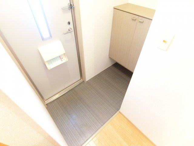 セピアコートＢ棟の玄関