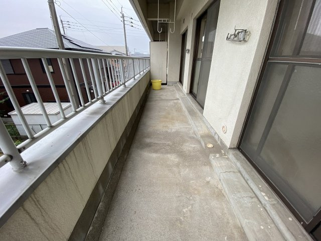 ハイツ市ノ上のバルコニー