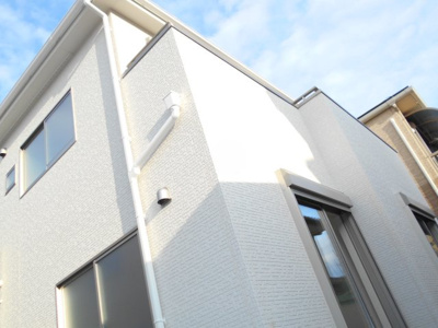 【外観】 | 岩槻区　諏訪第3　全2棟　2号棟　32坪 | きれいな外観です。さらなる価格変更しています。2380から1980万円に価格変更です。