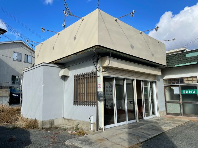 枝吉1丁目店舗の外観