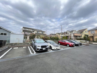 【駐車場】 | いつでも目の届く敷地内に駐車場があります♪お車をお持ちのファミリーさんにオススメです☆
