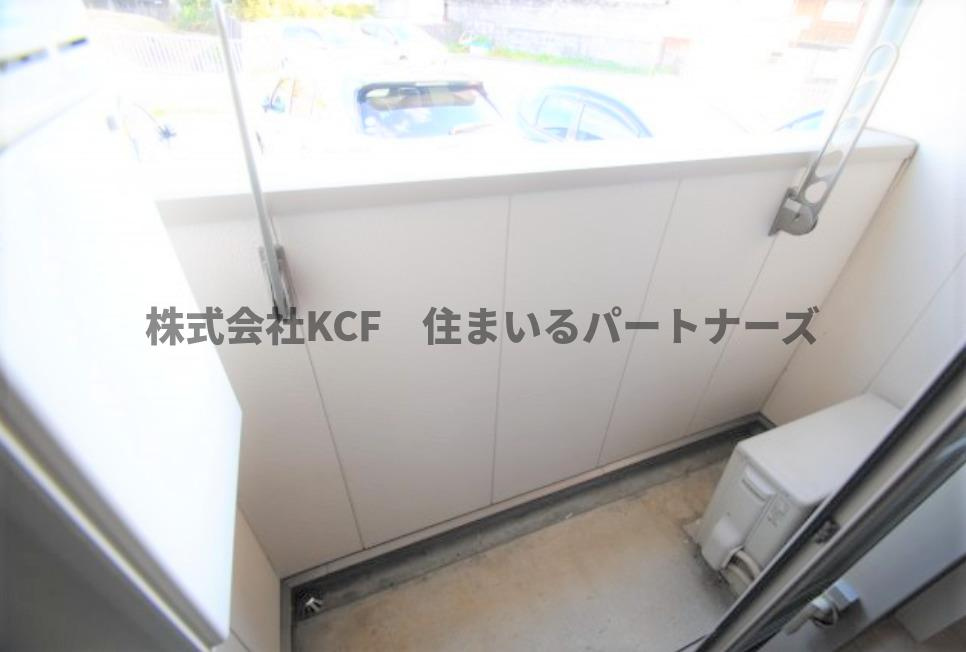 クレフラスト試験場前駅南の展望|開放的で明るい空間を演出してくれるバルコニーです