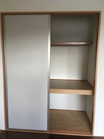 セジュールかながわ B棟の収納|小物を収納するのに便利です