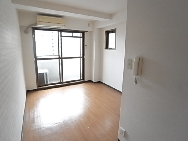 ファータイル甲南の居間・リビング