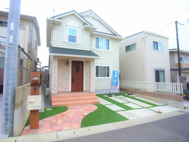 大久保町松蔭　築浅中古戸建の外観|人気の松蔭からのご紹介です、築3年弱のきれいな物件です、南向きですので明るい物件です。