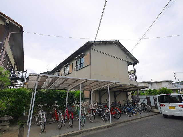 ハイツ一条Ⅱの外観