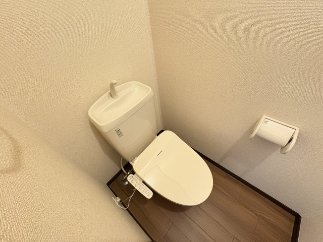 メゾンシーマのトイレ