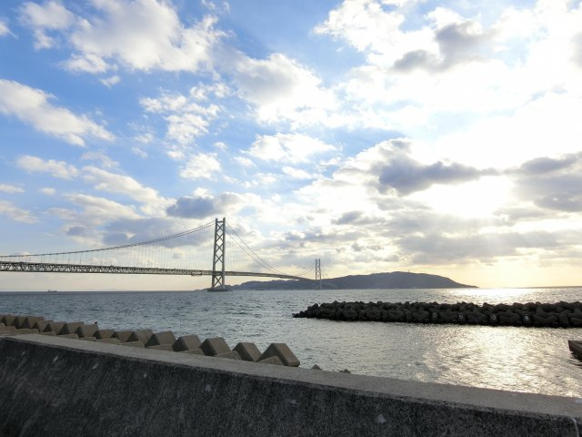 朝日プラザ西舞子の展望|物件敷地南側からの眺望　淡路島　明石海峡大橋が見えます