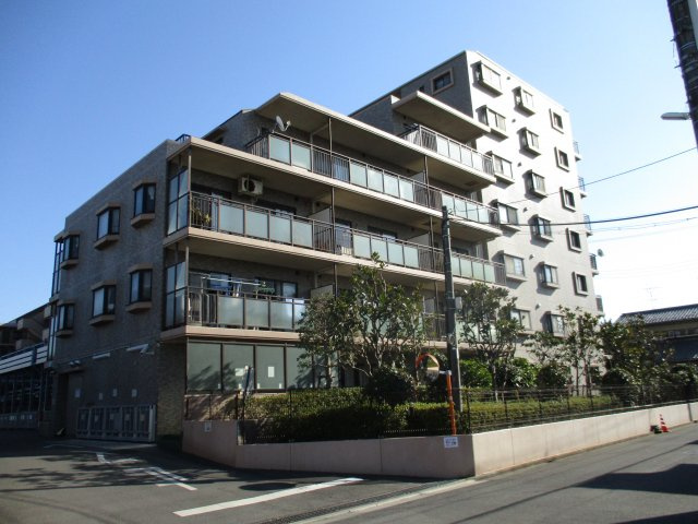 ライオンズガーデン津田沼２階　船橋市三山１丁目　中古マンション　の外観