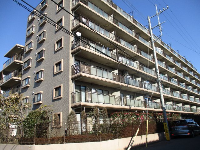 ライオンズガーデン津田沼２階　船橋市三山１丁目　中古マンション　の外観