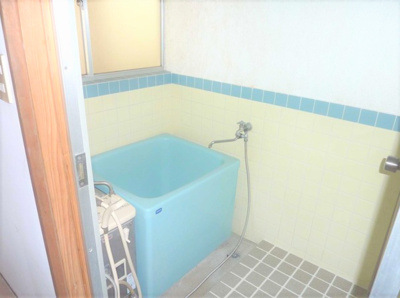 【浴室】 | リトルハイツ | きれいなお風呂です