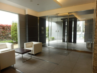 【エントランス】