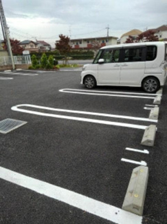 【駐車場】