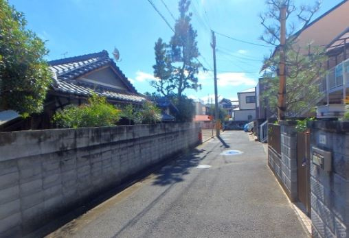 Freerife久々知Ⅴの前面道路含む現地写真|全面道路