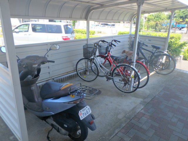 エトワール・Ｋの駐車場