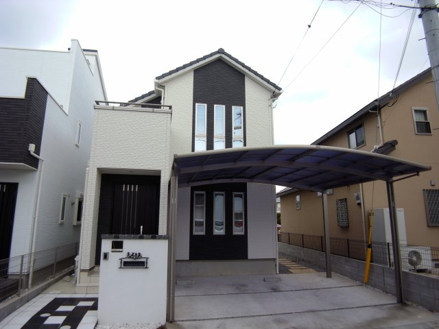 伊川谷町有瀬　築浅中古戸建の外観パース|西側には大きなルーフバルコニーがあります。