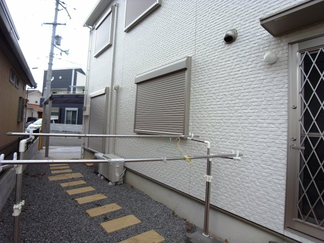 伊川谷町有瀬　築浅中古戸建の外観|キッチンの勝手口から直接出れますので使勝手が便利です。