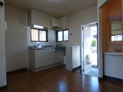 【玄関】 | ヴァンルミエールA