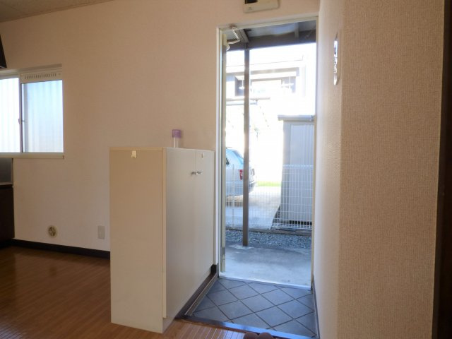 【玄関】 | コーポ朝日・玉穂B