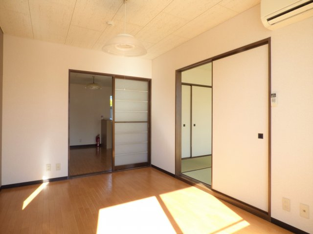 【洋室】 | コーポ朝日・玉穂B