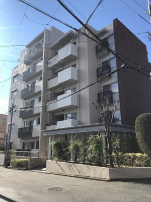 【外観】 | サンリヤン苦楽園 | タイル張りの重厚感のある外観