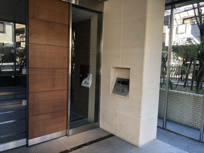 【エントランス】 | サンリヤン苦楽園