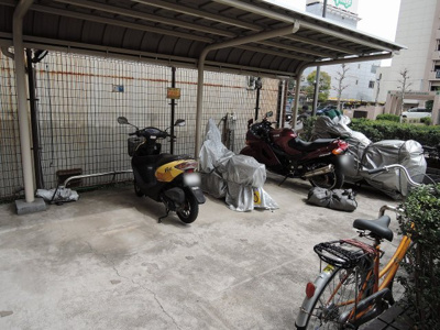 【その他共用部分】 | セントラル新子安 | バイク置場